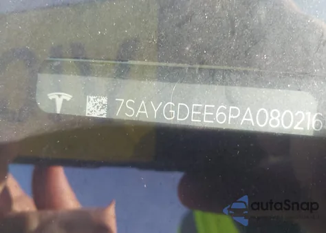 2023 Tesla Model Y Awd/Long Range Dual Motor All-Wheel Drive из США, поврежденный, VIN 7SAYGDEE6PA080216